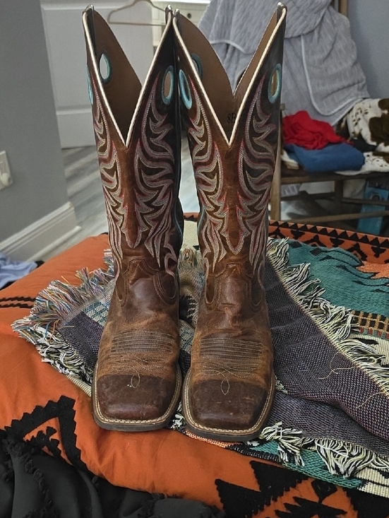 Ariat Shoes - Ariat Brown Leather Boot with Teal Trim